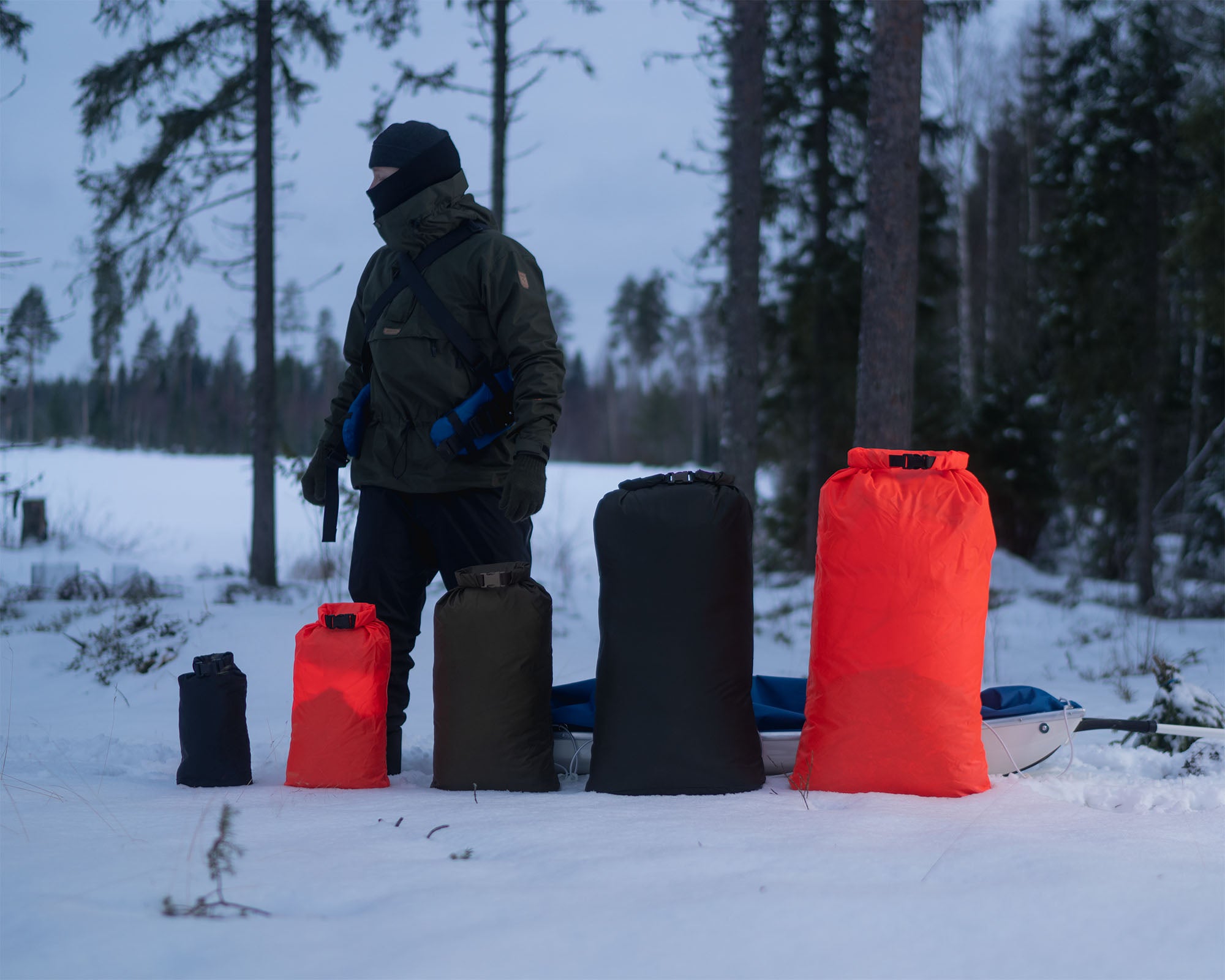 savotta-keikka-packsack-10l-schwarz-rolltop-wasserabweisend image 4