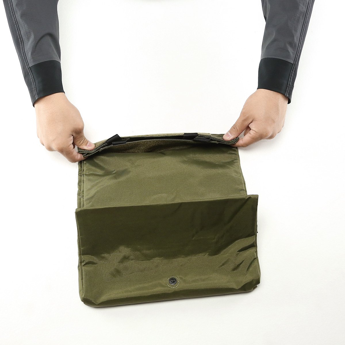 maxpedition-agr-roll-up-tote-einkaufstasche-22l-schwarz image 7