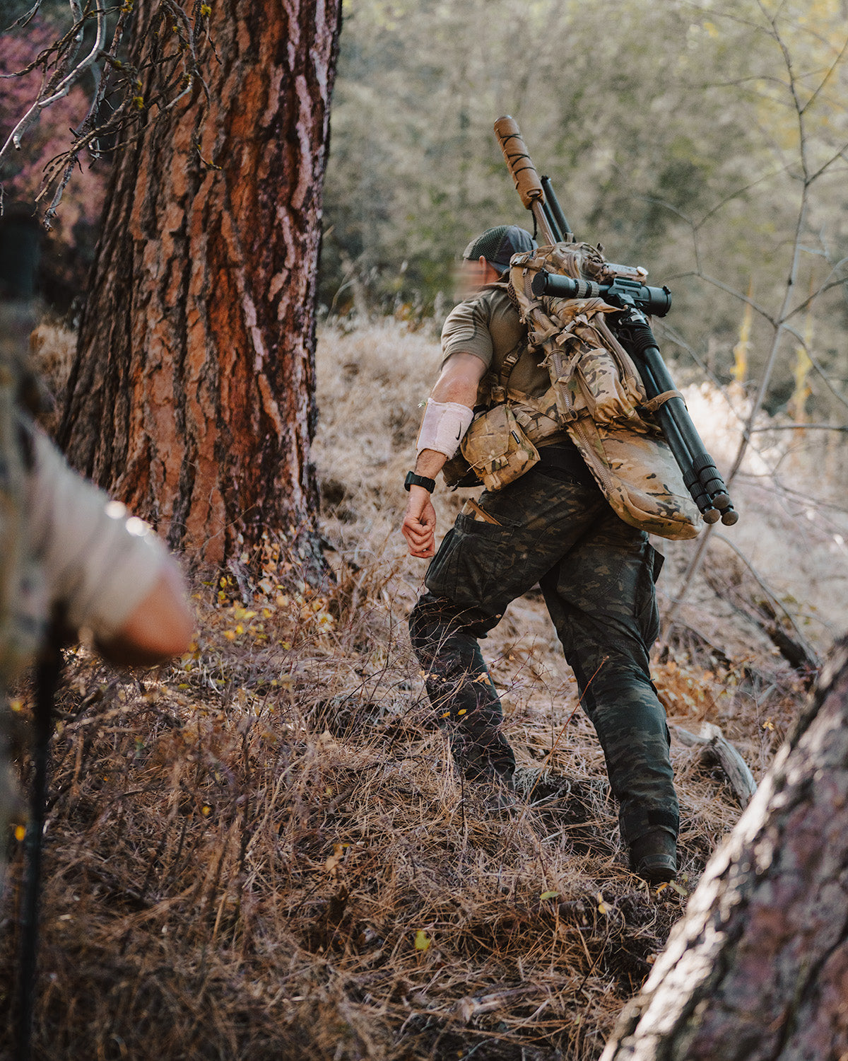 eberlestock-mission-spectre-sniper-rucksack-mit-scabbard image 2