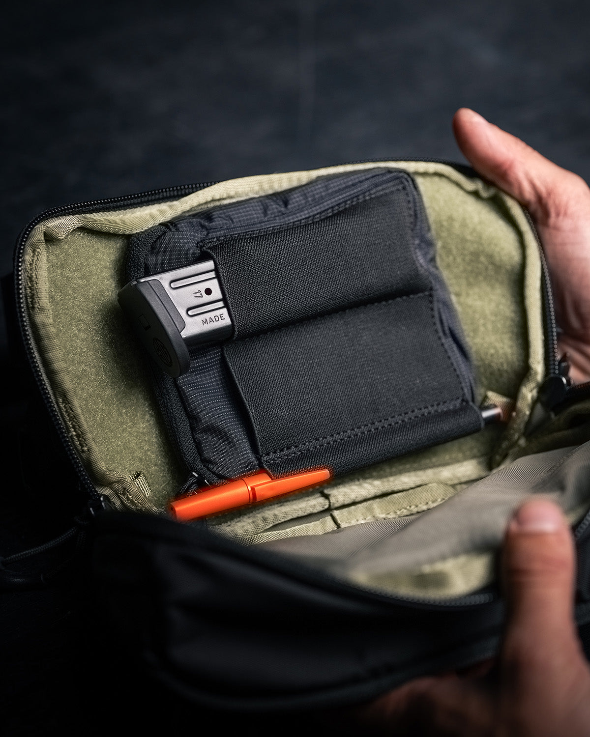 eberlestock-fade-admin-pouch-large-schwarz-organizer image 6