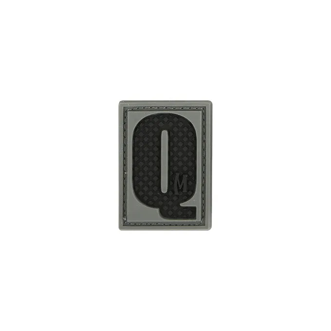maxpedition-legacy-buchstabe-q-pvc-patch-swat-klett-klein image 1