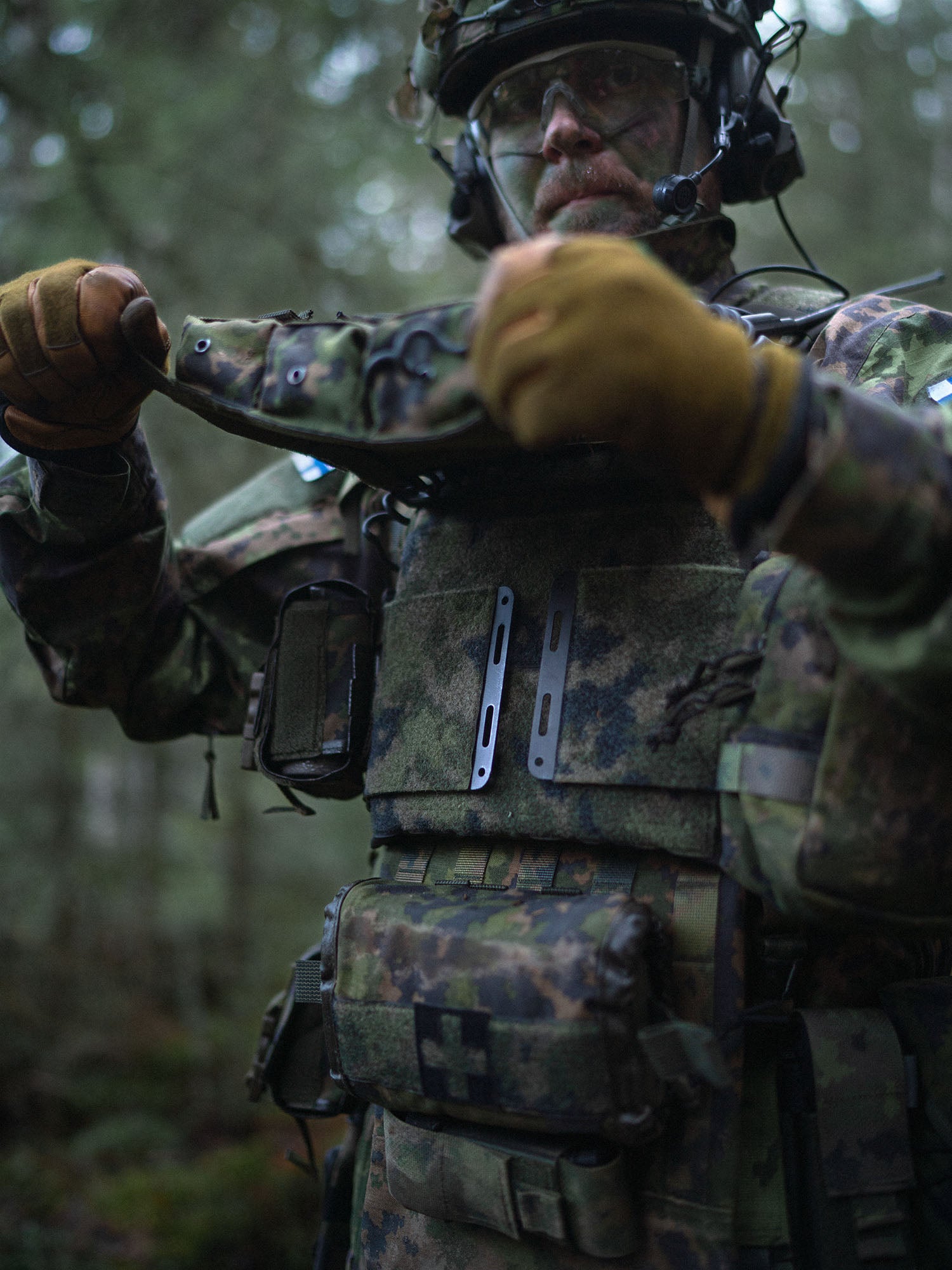 savotta-mil-varjelus-plattentr-ger-m05-woodland-modular image 3