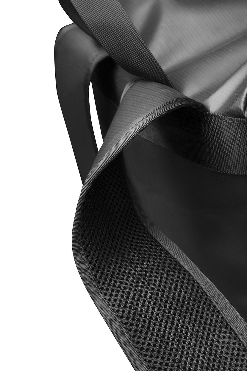 zentauron-m-a-r-s-roll-up-rucksack-45l-pvc-schwarz image 6