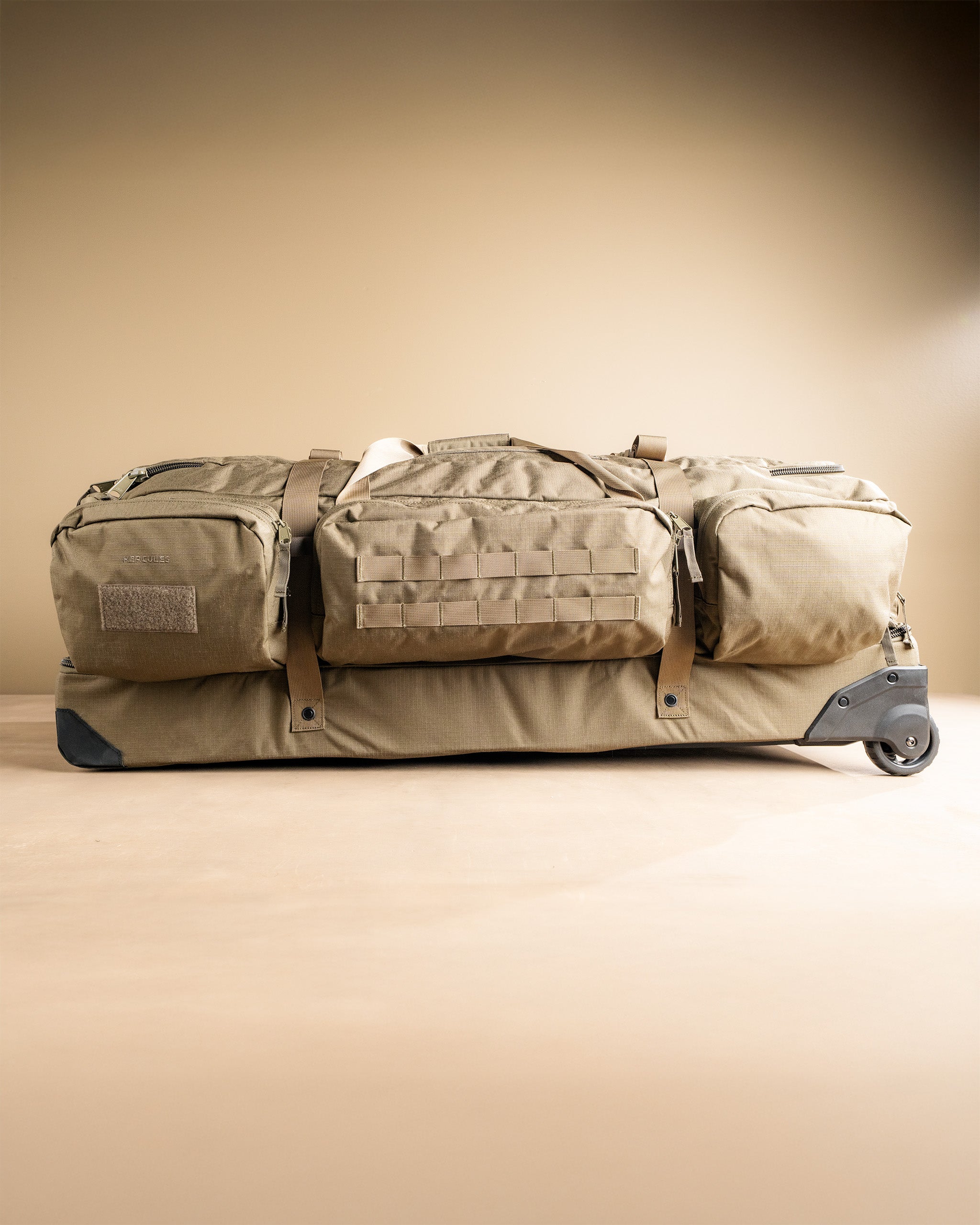 eberlestock-mission-hercules-duffel-rollentasche-coyote-taa image 3