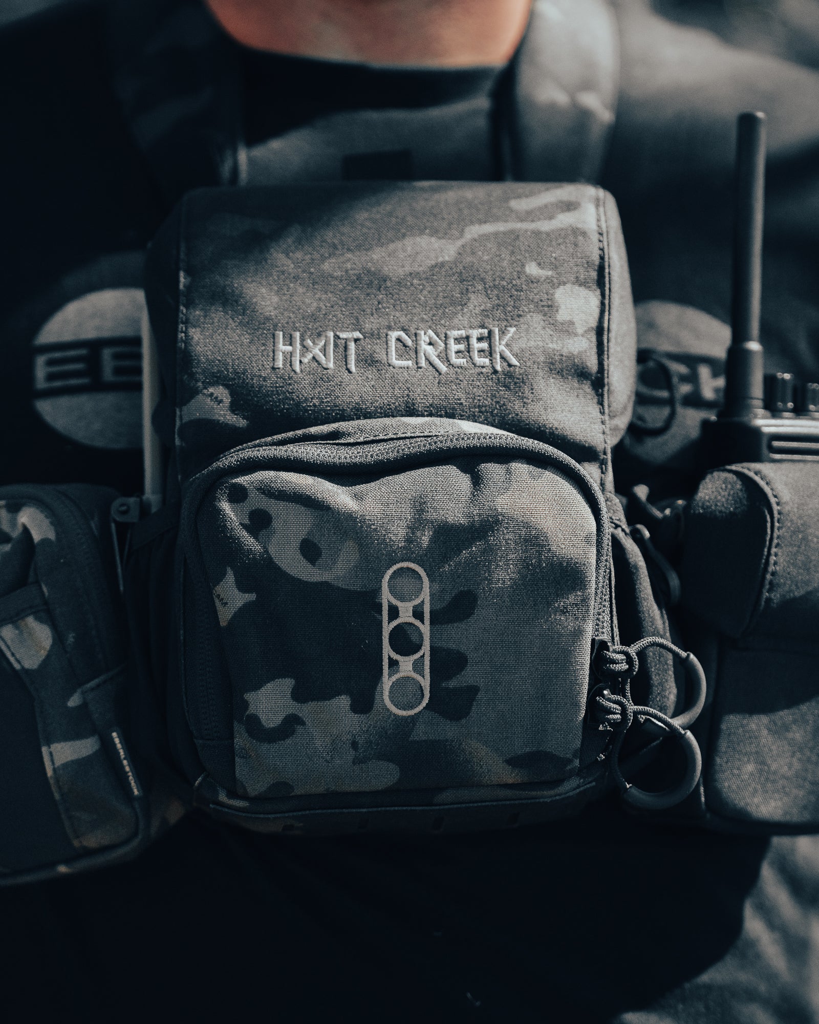 eberlestock-recon-hat-creek-bravo-bino-pack-large-multicam-black image 7