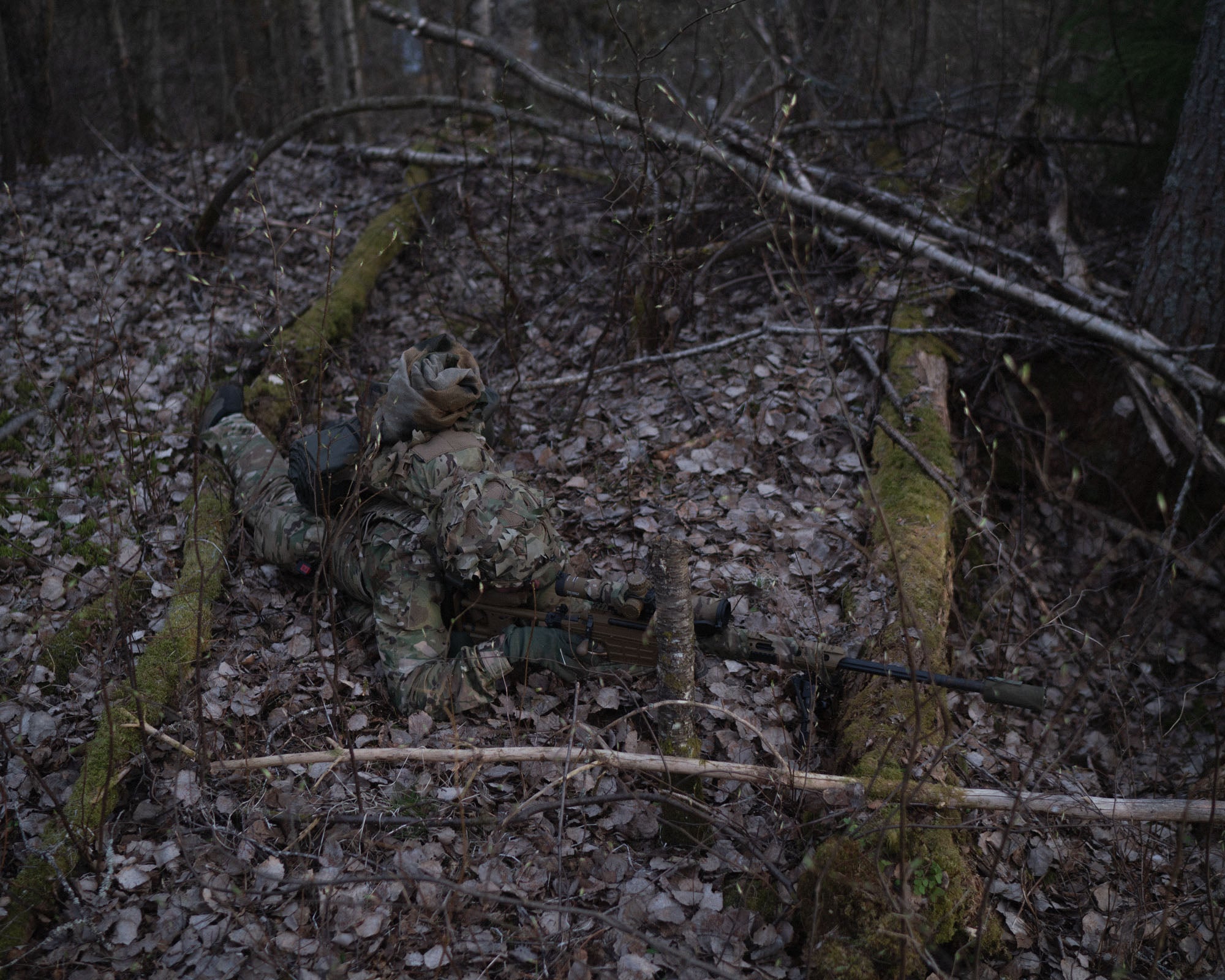 savotta-mil-helm-tarnbezug-m05-woodland-cordura-mit-gummizug image 4
