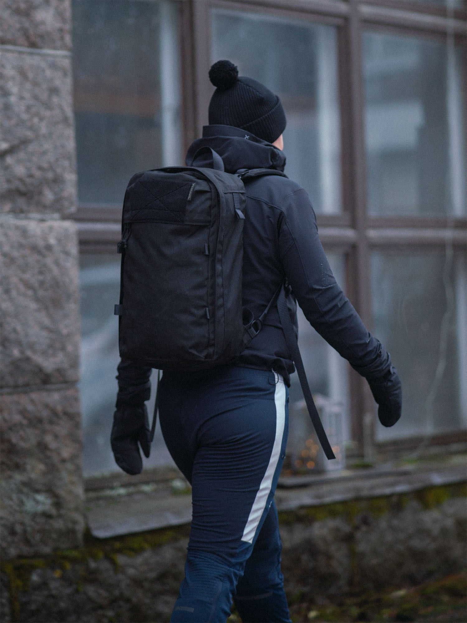 savotta-kahakka-niukka-20l-rucksack-gr-n-trinksystem image 2