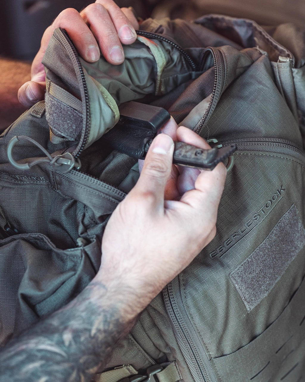 eberlestock-mission-halftrack-rucksack-dry-earth-outlet image 7