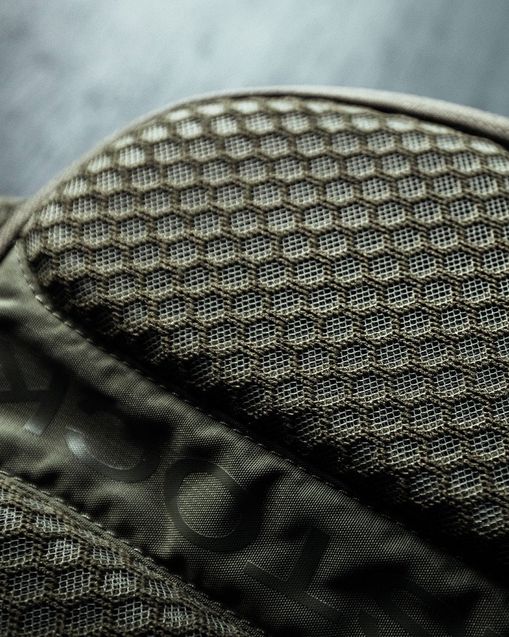 eberlestock-fade-sling-sling-bag-olive-standard-edc image 8