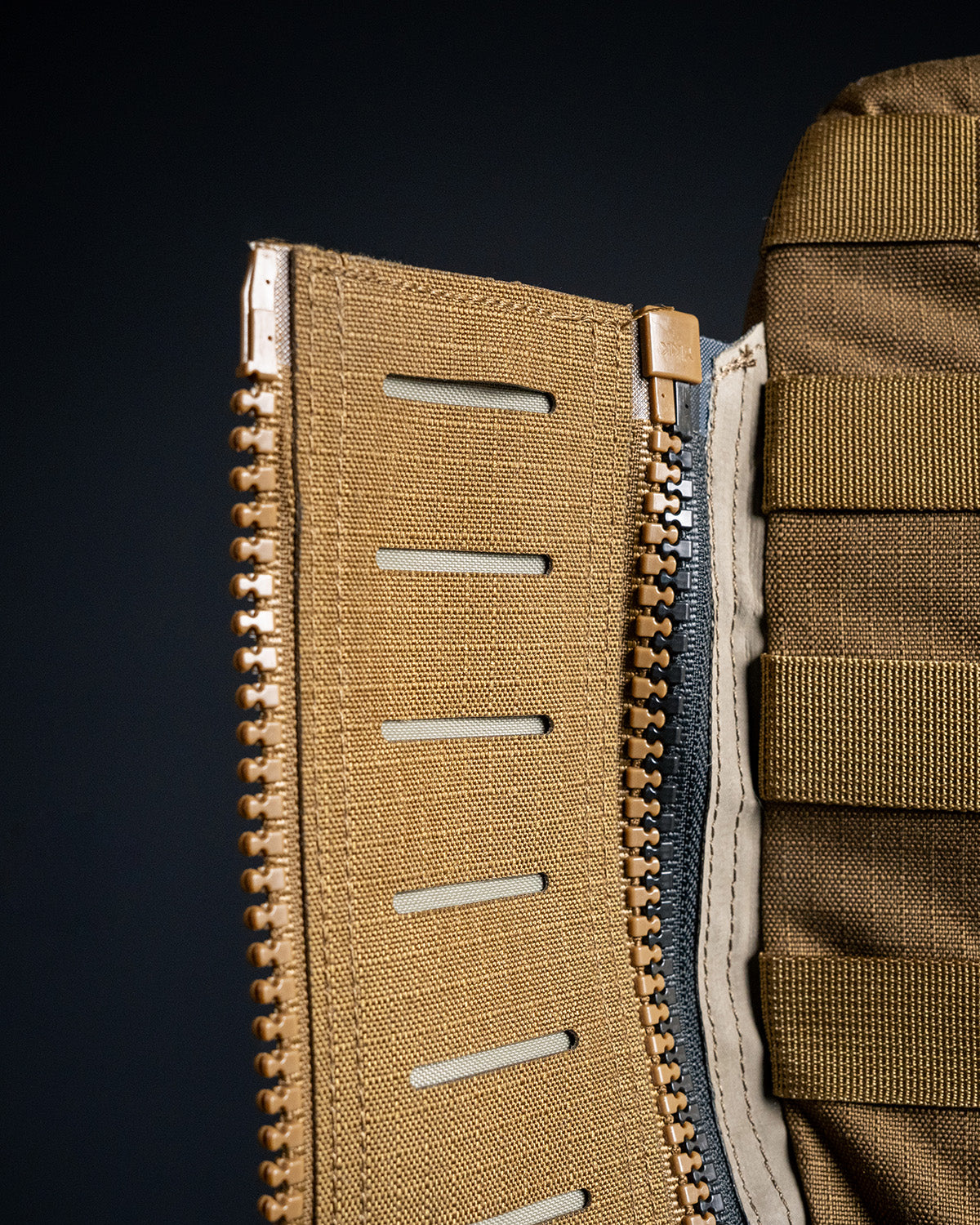 eberlestock-mission-emod-zipper-extension-military-green-molle image 6