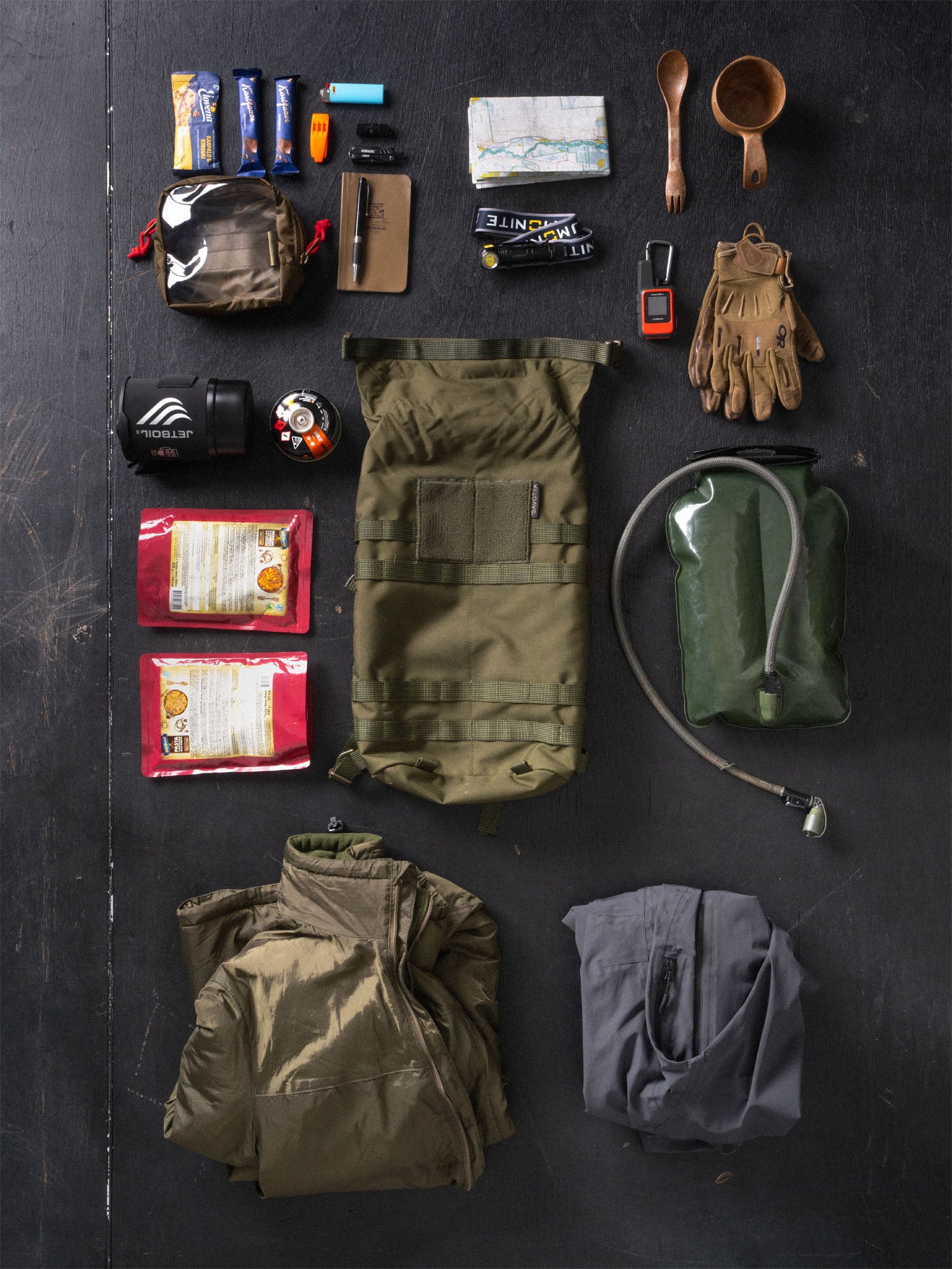 savotta-kahakka-hatka-12l-rucksack-gr-n-rolltop-daypack image 5