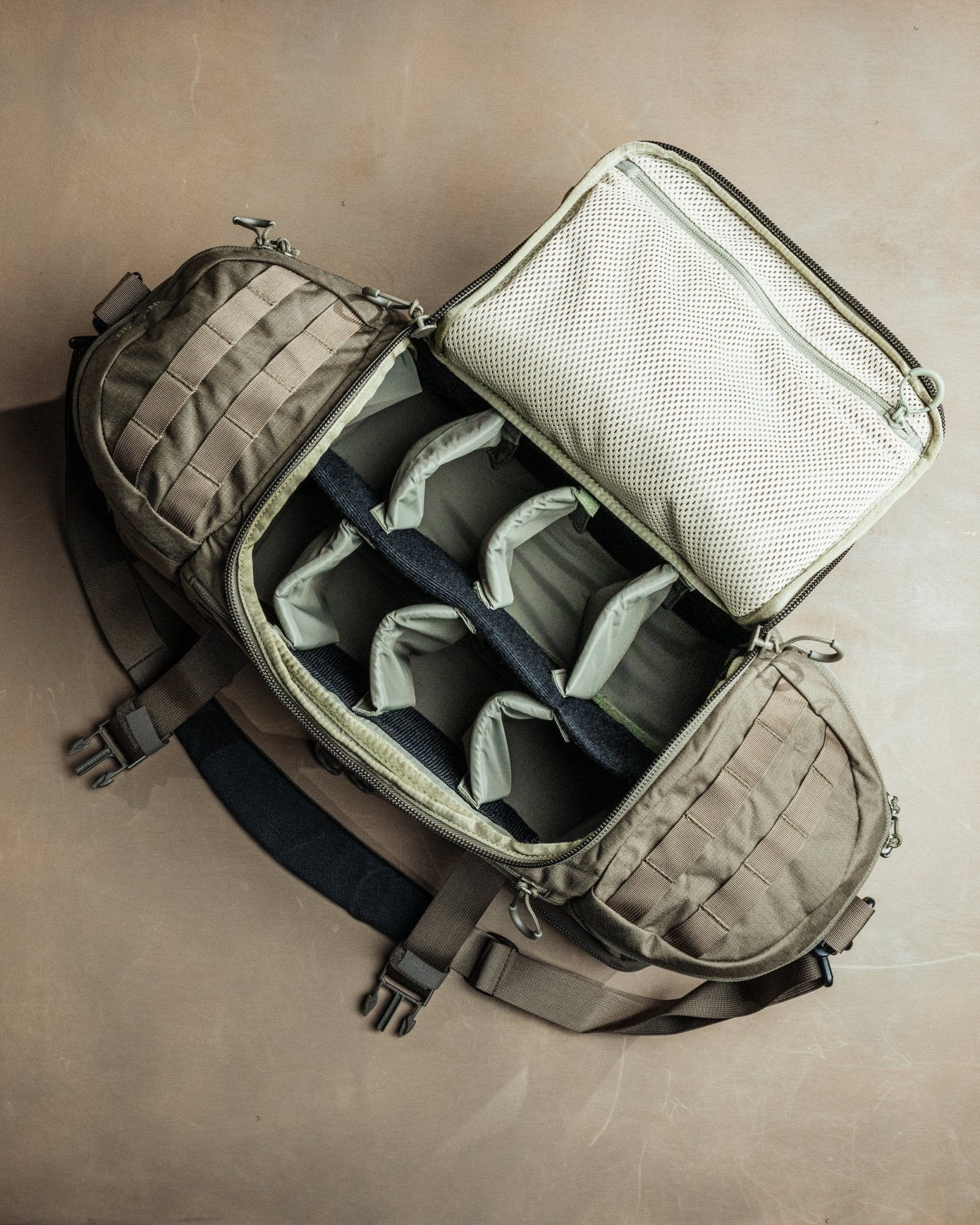 eberlestock-fade-bang-bang-range-bag-dry-earth-mit-f-chern image 7