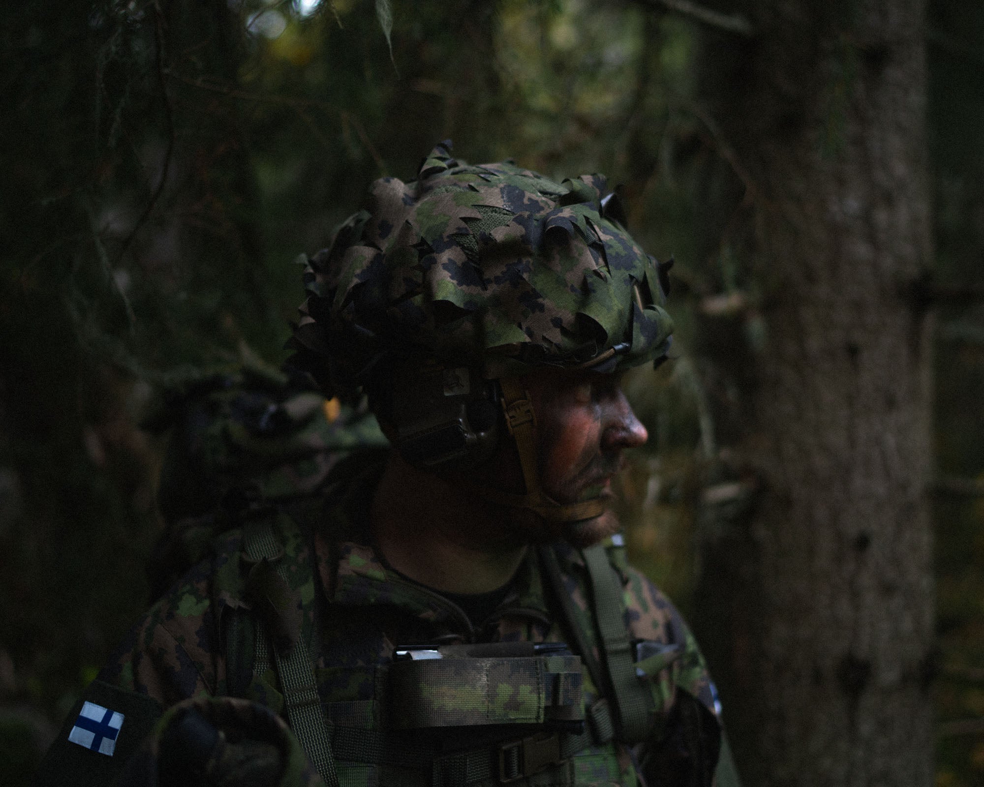 savotta-mil-helm-tarnbezug-m05-woodland-cordura-mit-gummizug image 6