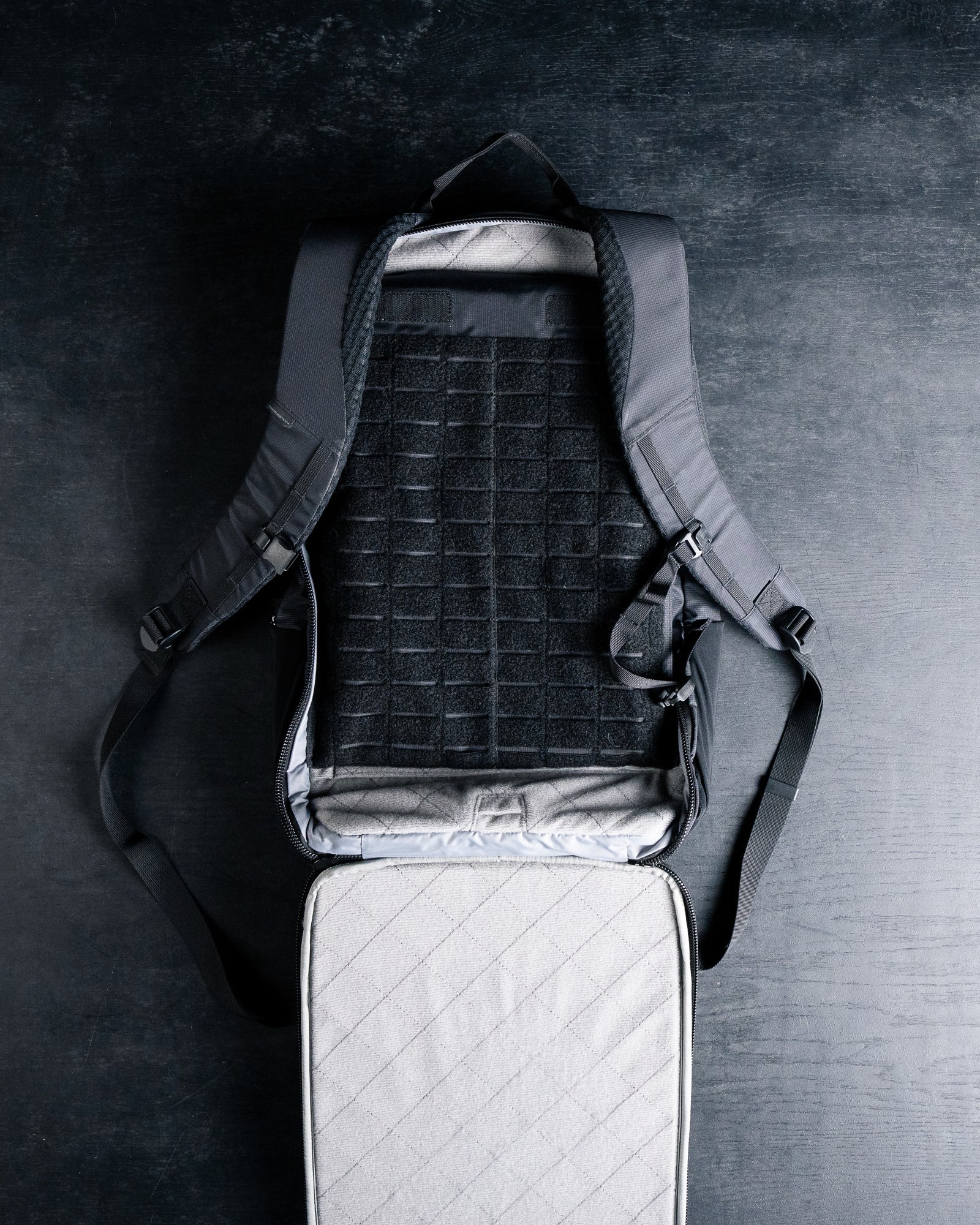 eberlestock-fade-blocker-tablet-faraday-tasche-schwarz-rfid-schutz image 3