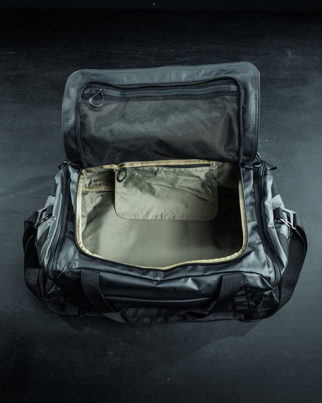 eberlestock-mission-hyllus-duffel-reisetasche-45l-military-green image 5
