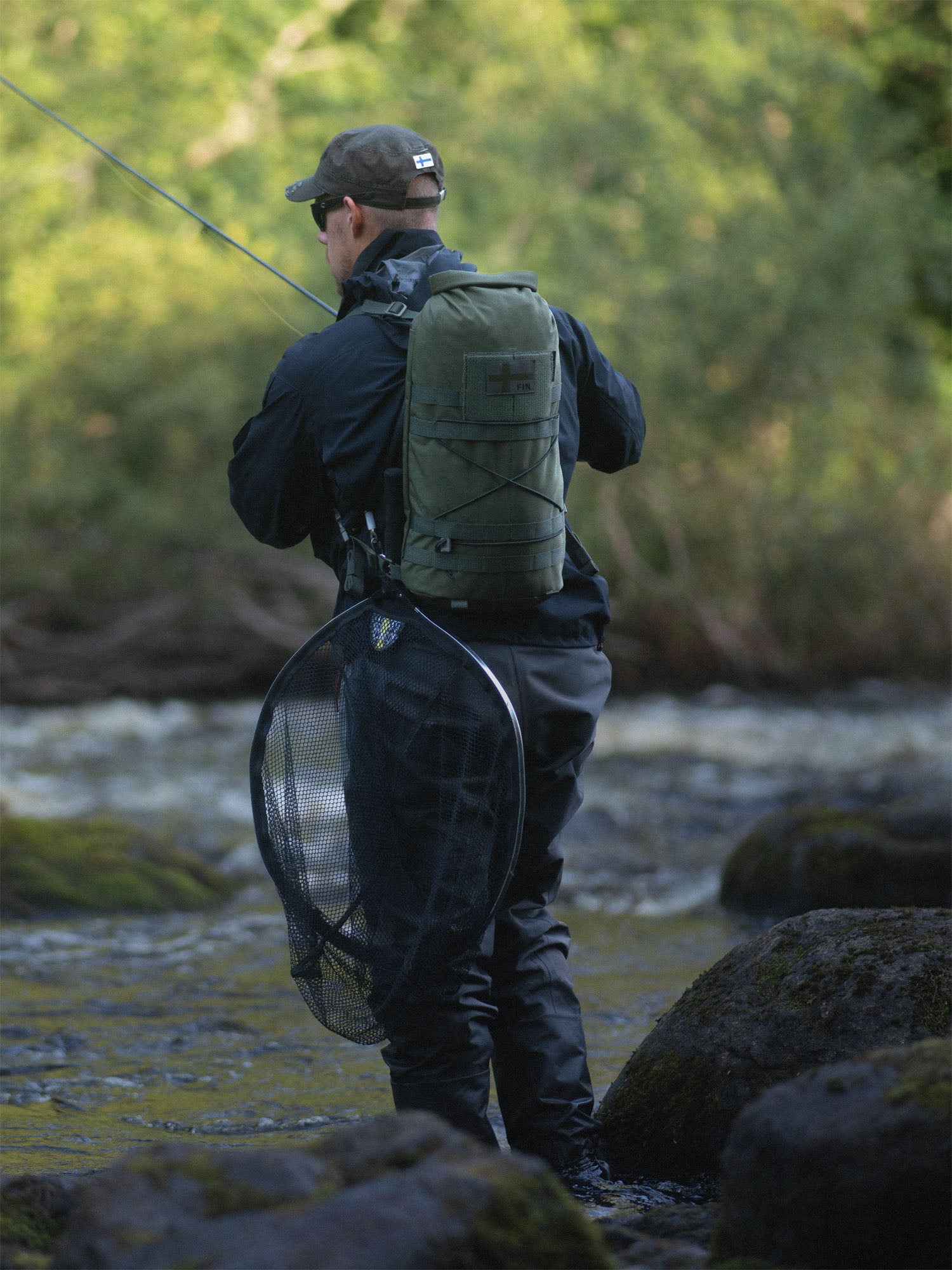 savotta-kahakka-hatka-12l-rucksack-gr-n-rolltop-daypack image 6