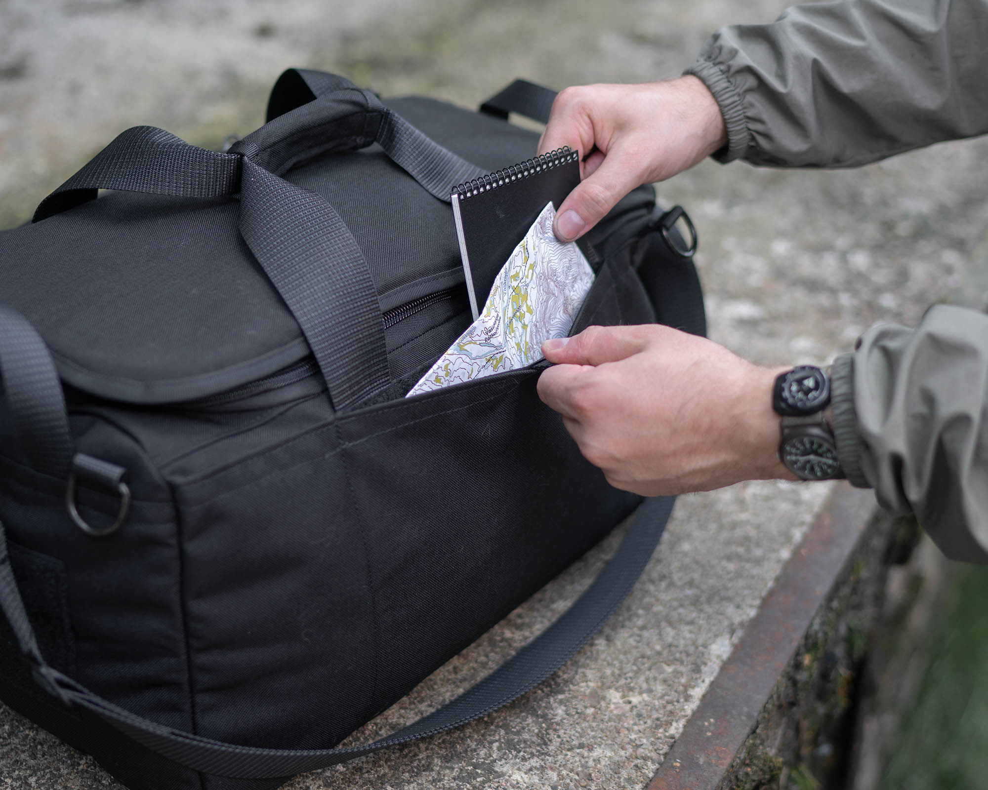 savotta-keikka-30l-duffle-bag-reisetasche-schwarz image 4