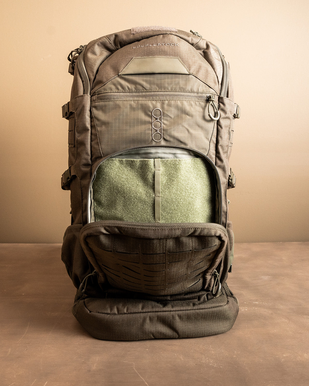 eberlestock-mission-spectre-sniper-rucksack-mit-scabbard image 6